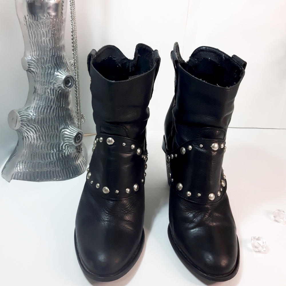 Vintage Brownsđ„Ankle Studded Leather Western Boho Booties - Picture 6 of 14